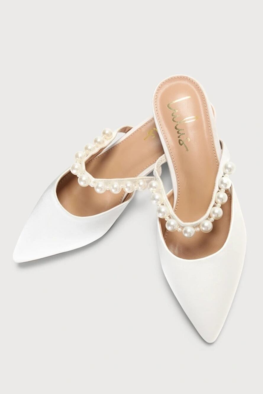 NWOT Lulus Hershie White Satin Pearl Pointed-Toe Mule Slides Size 7